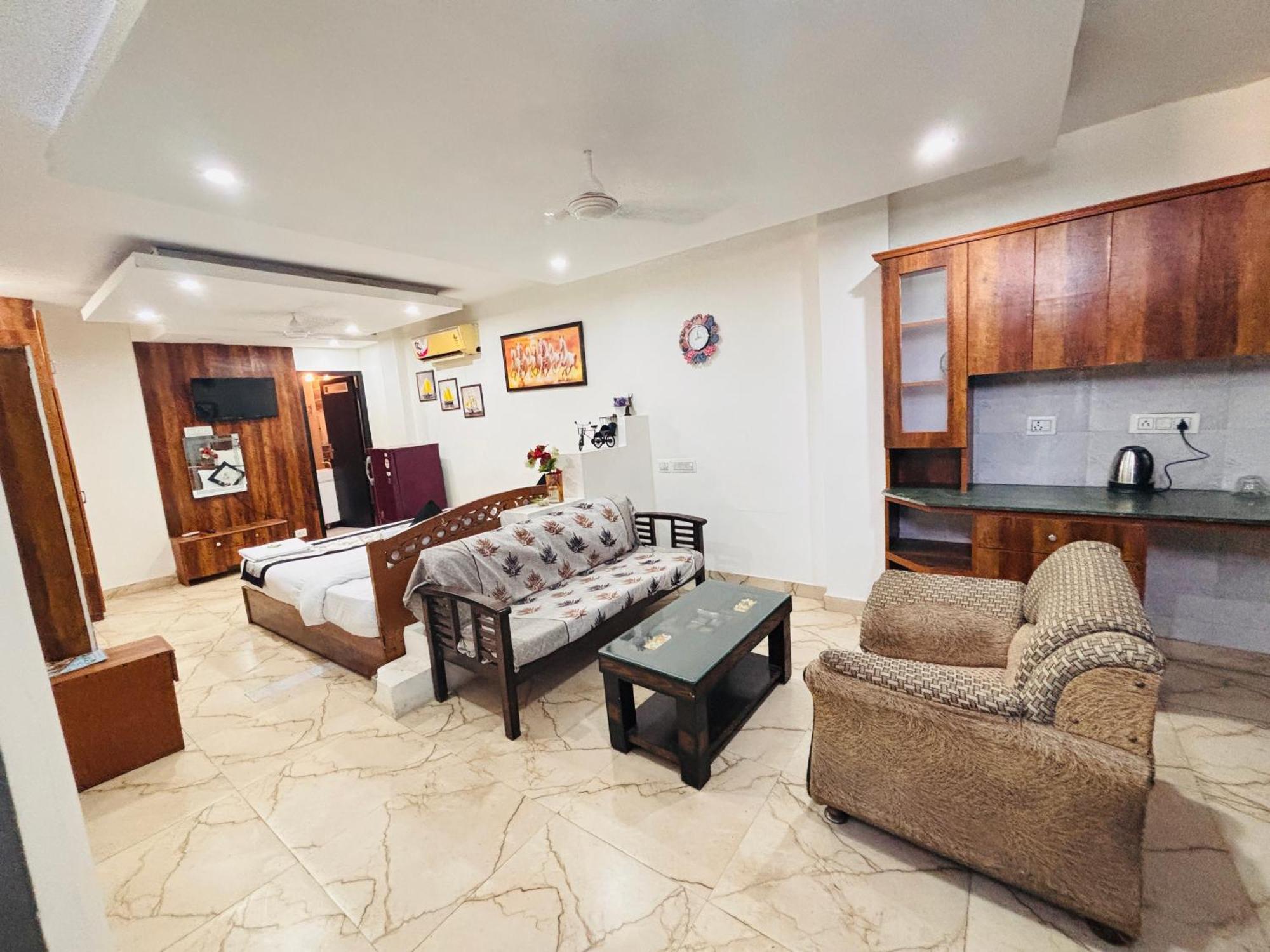 Hauz Khas Villa Нью-Дели Экстерьер фото